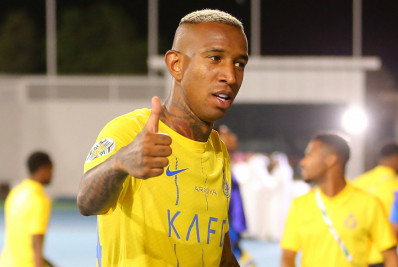 Talisca agradece Jorge Jesus e exalta Luís Castro: 'Qualidade absurda'