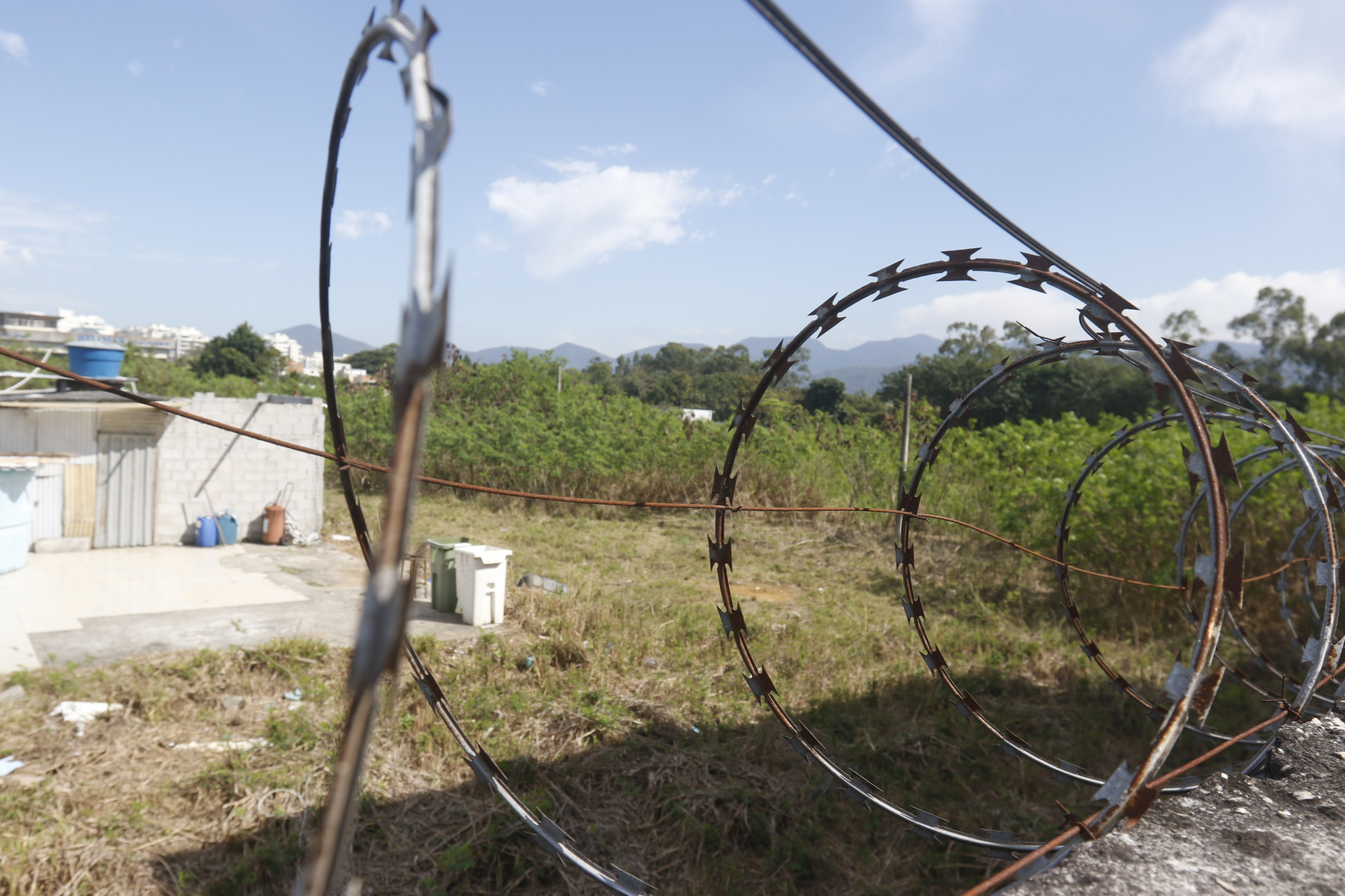 Den&uacute;ncia aponta que PM teria se apropriado indevidamente de um terreno no Recreio dos Bandeirantes - Ag&ecirc;ncia O Dia