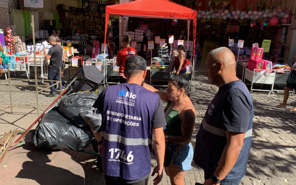 Seop realizou uma operação de ordenamento no calçadão de Campo Grande, na Zona Oeste