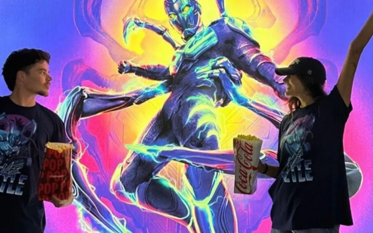 Sasha Meneghel e o marido, Jo&atilde;o Figueiredo, prestigiam Bruna Marquezine em 'Besouro Azul'