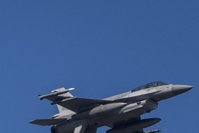 Transferência de F-16 holandeses e dinamarqueses para Ucrânia é aprovada pelos Estados Unidos