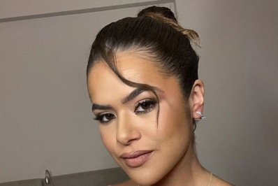 Maisa Silva faz sucesso nas redes com vestido curtinho rosa: 'A própria Winx'