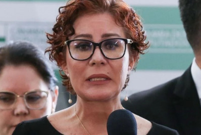 Cassação de Carla Zambelli pode ser analisada na CCJ da Câmara nesta terça