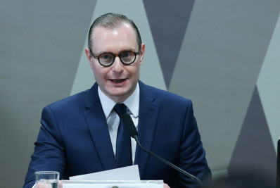 Zanin vota para permitir que magistrados julguem clientes de familiares