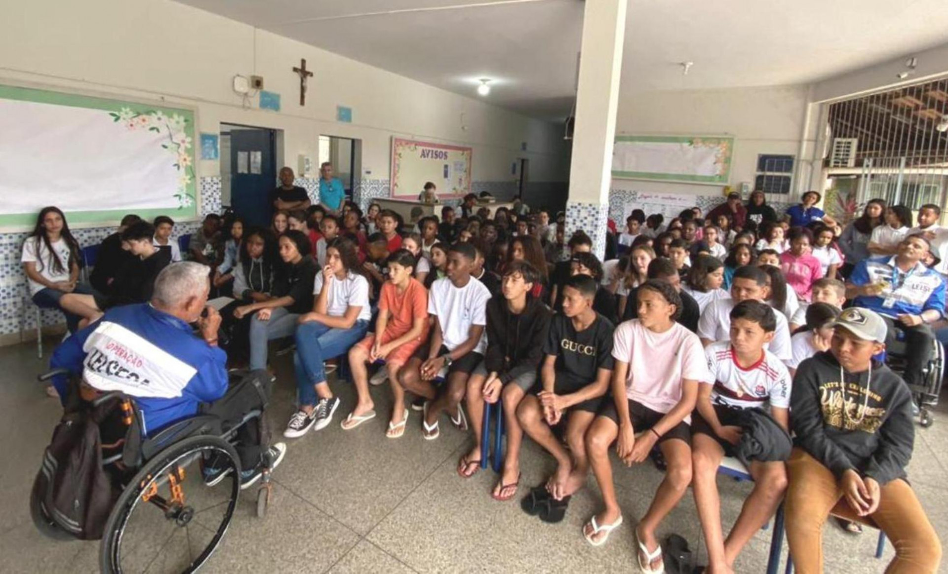 A participação de um agente que conhece bem o tema e vivenciou um problema relacionado a um acidente de trânsito impactou os estudantes - Divulgação Ascom Macuco