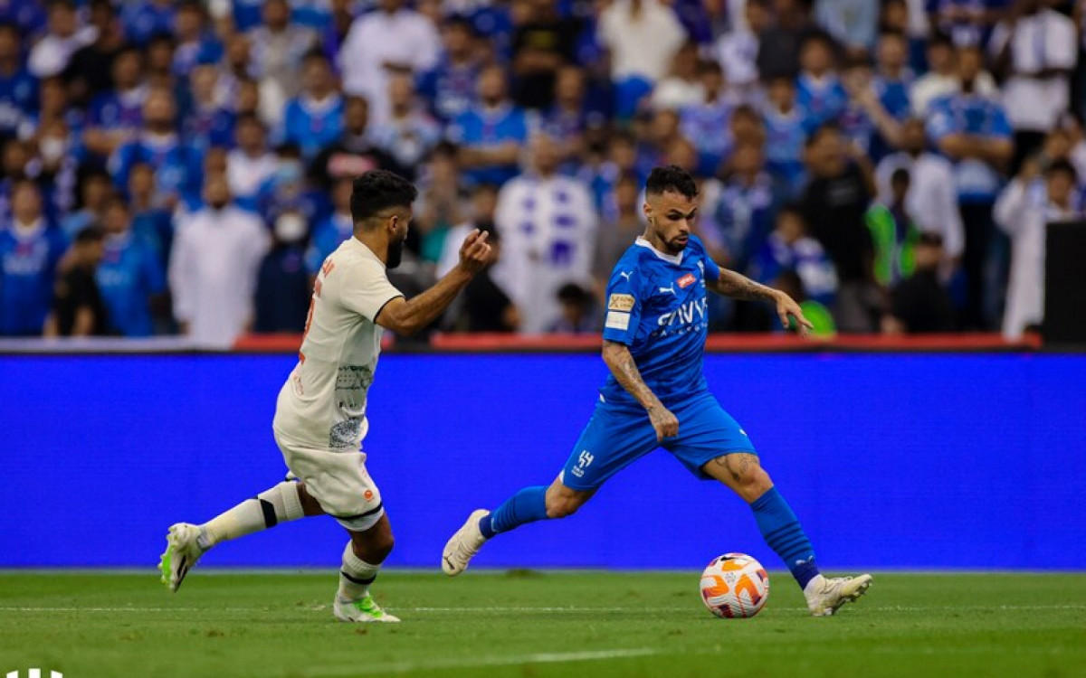 Sob os olhares de Neymar, Al-Hilal fica no empate com o Al-Fayha