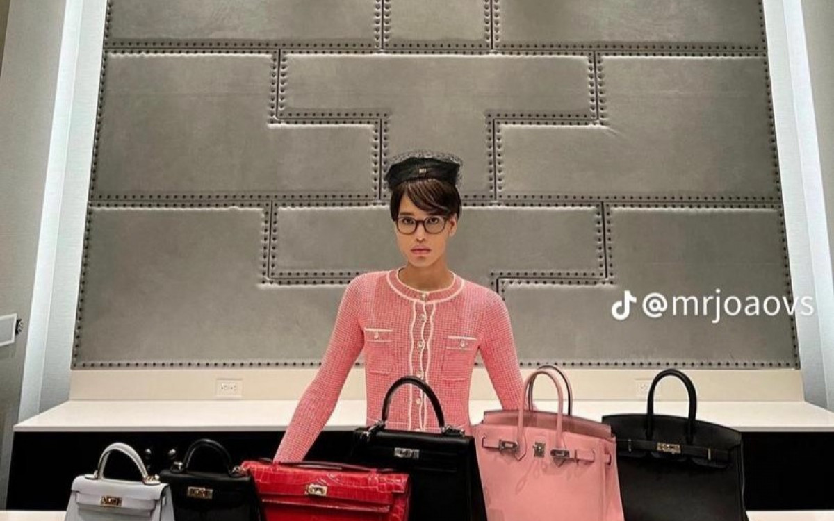 Influenciador acusado de se passar por filho de sheik e aplicar golpes se pronuncia