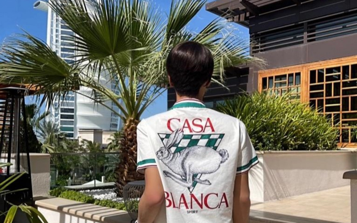 Influenciador acusado de se passar por filho de sheik e aplicar golpes se pronuncia