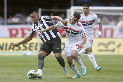 Botafogo não é eficiente, vê Perri salvar no fim e empata com o São Paulo