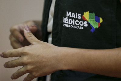 Formados no exterior, brasileiros apostam em recomeço do Mais Médicos