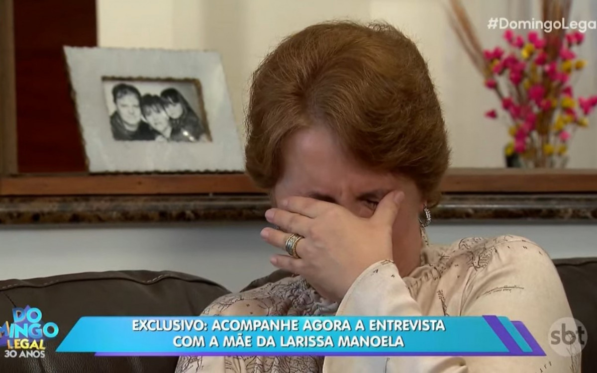 M&atilde;e de Larissa Manoela concede entrevista pela primeira vez ap&oacute;s pol&ecirc;mica com a filha vir &agrave; tona