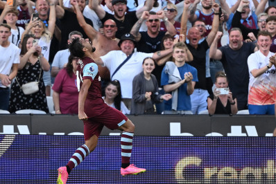 Investigado por apostas, Paquetá marca em vitória do West Ham sobre o Chelsea