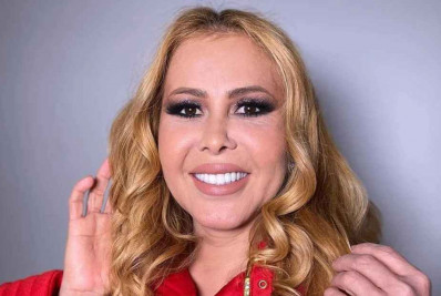 Joelma enfrenta som alto e pede silêncio antes de show na Bahia