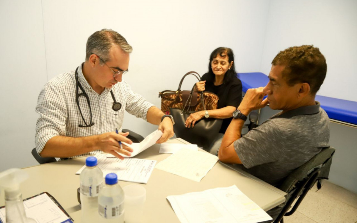 Primeiro atendimento para aprovação de exames e entrega do risco cirúrgico do Programa Opera RJ São João de Meriti