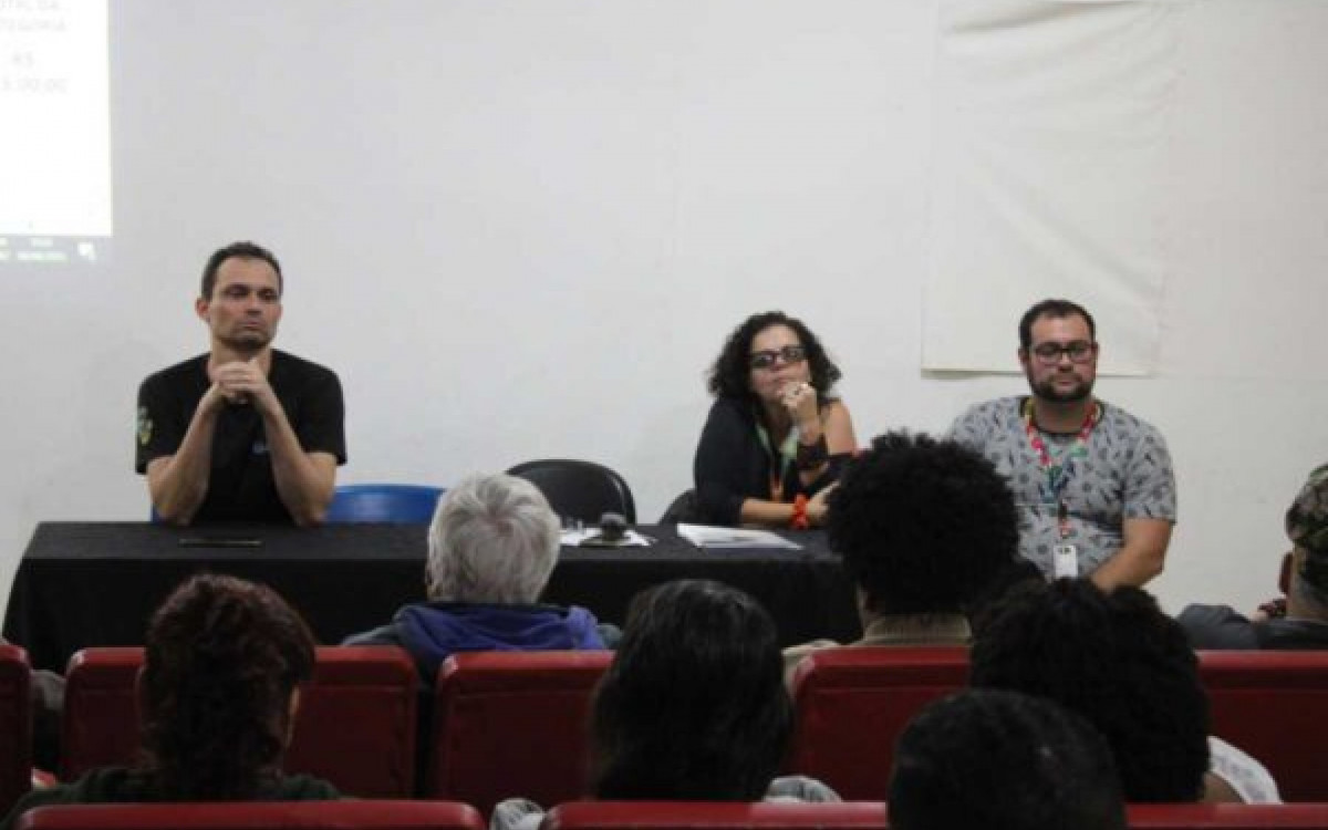 Encontro promovido pela Secretaria Municipal de Cultura reuniu artistas e agentes culturais no Cine Estação