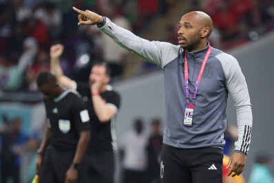 Ídolo francês, Henry revela ter convivido com depressão durante carreira