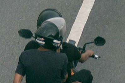 Agentes do CISP prendem motoqueiros que vinham do Rio furtar motos em Niterói