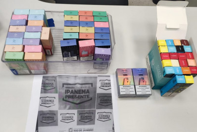 Homem é preso com 62 cigarros eletrônicos na Praia de Ipanema