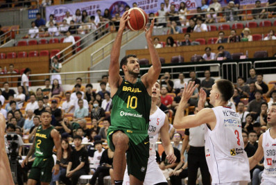 Brasil é derrotado pela Sérvia em último amistoso antes do Mundial de Basquete