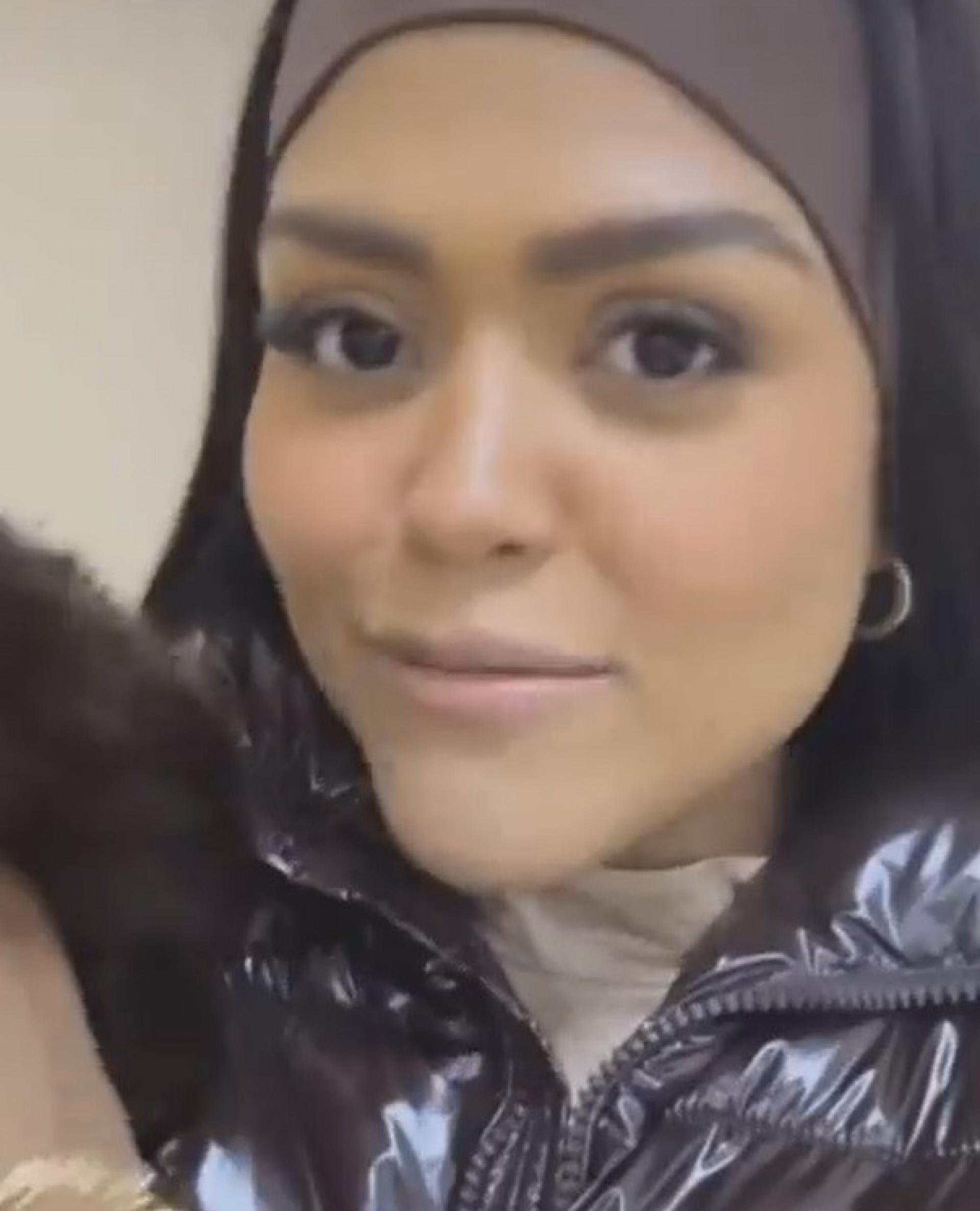 Camila Loures rebate críticas dos internautas - Reprodução de vídeo