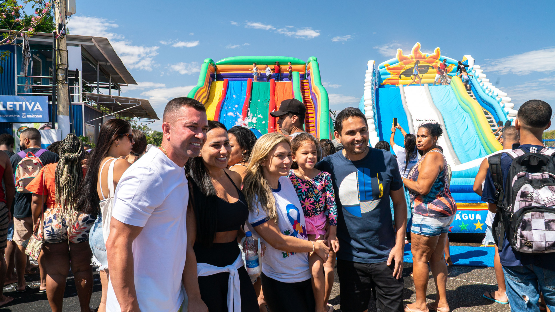 O prefeito Abra&atilde;ozinho (camisa preta), ao lado da vice Professora Fl&aacute;via e o deputado estadual Rafael Nobre prestigiaram o evento no Gericin&oacute; - Mateus Carvalho