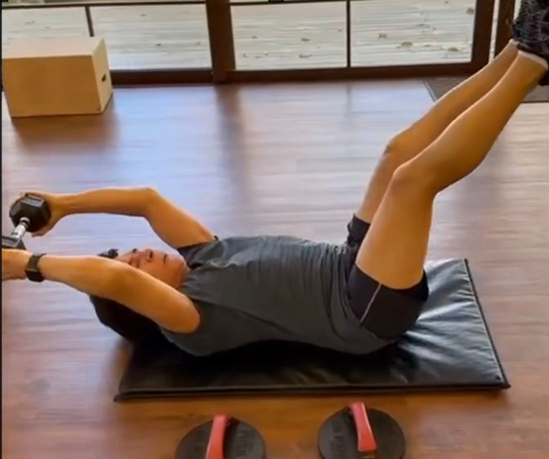 Xoror&oacute; compartilha rotina de exerc&iacute;cios f&iacute;sicos - Reprodu&ccedil;&atilde;o