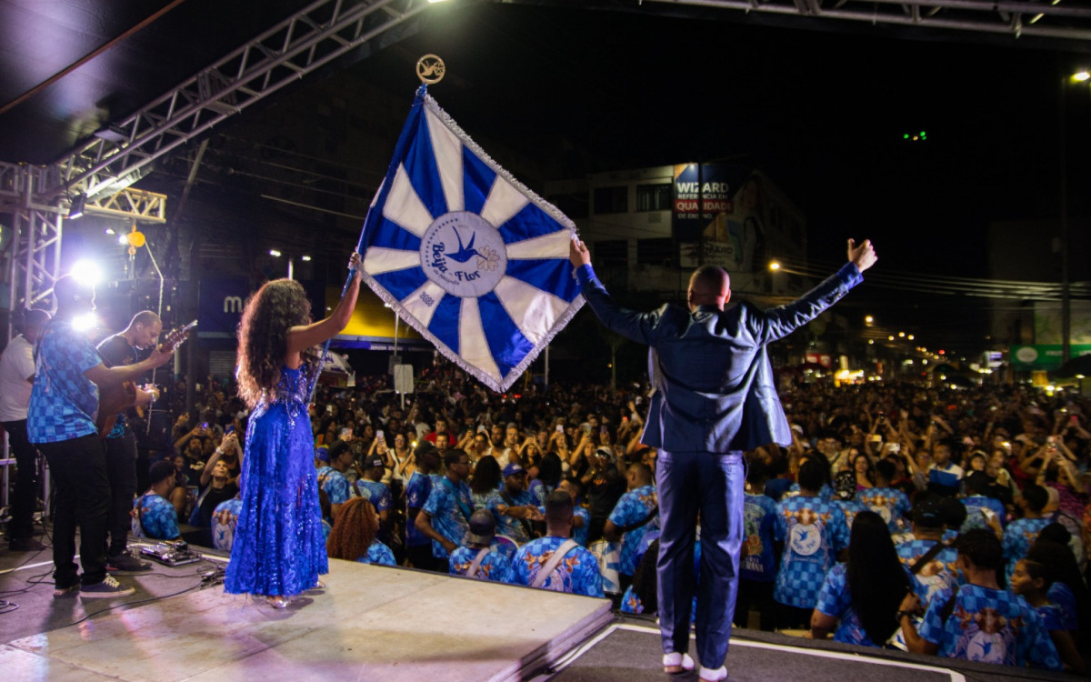 A Beija-Flor encerrou as comemorações com os melhores hits do carnaval. O público pôde curtir a energia do carnaval fora de época