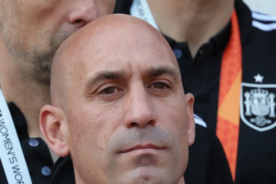 Federação Espanhola falsificou declaração de Jenni Hermoso sobre beijo de Luis Rubiales, diz site