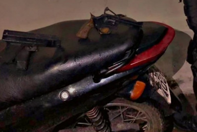 Trio é preso em flagrante após roubar motocicleta em Meriti