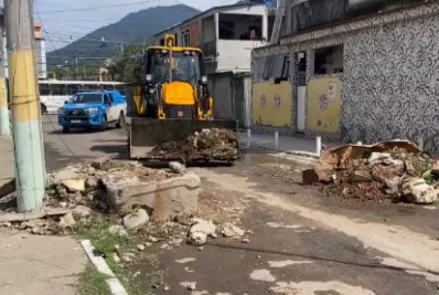PM faz nova ação para retirada de barricadas na Chatuba
