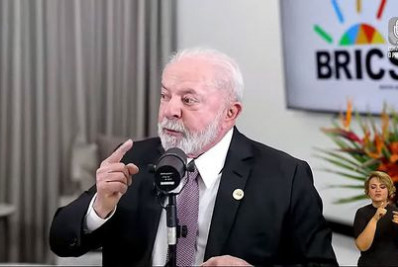 Lula defende 'moeda de comércio exterior' como alternativa ao dólar