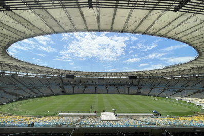 Maracanã poderá ficar até um mês fechado para reparos no gramado