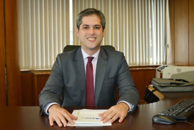 Ex-presidente do Detran-SP é suspeito de clonar documento de Porsche