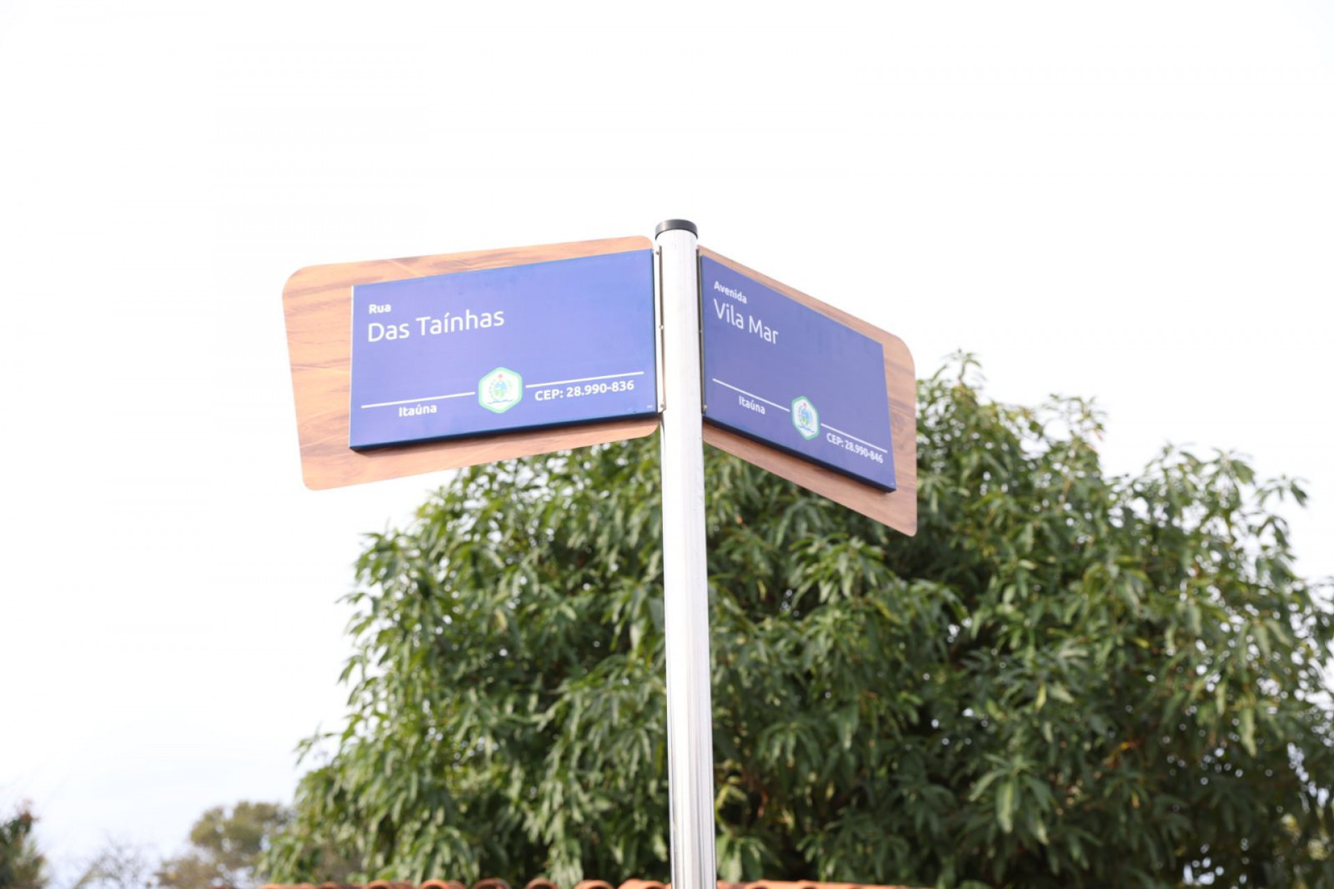 Prefeitura de Saquarema iniciou a instalação das novas placas de indicação de ruas - Divulgação/Prefeitura de Saquarema