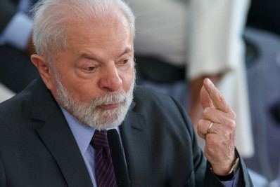 Lula confirma criação de moeda comum do Brics e diz que países farão estudos durante o ano