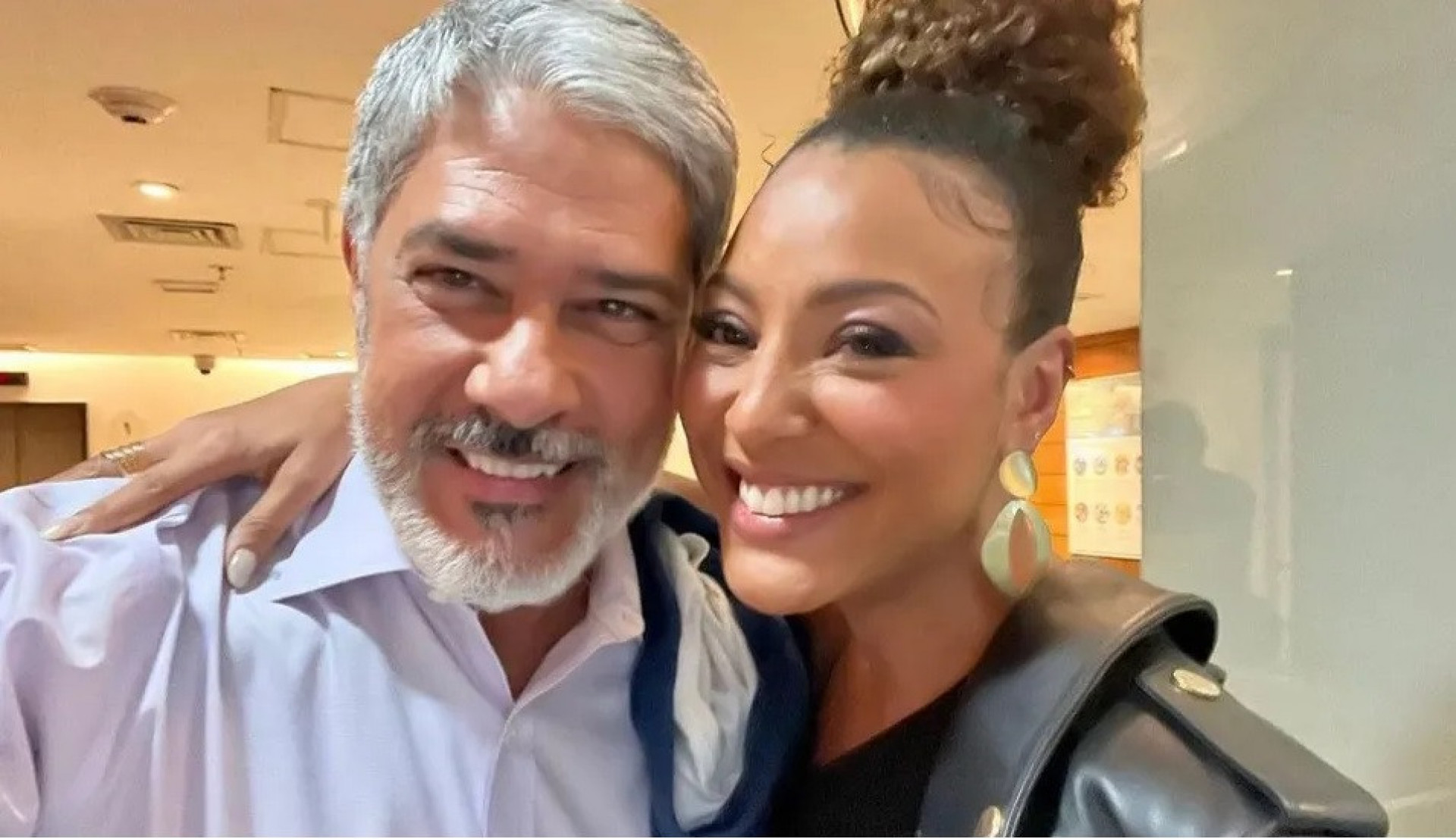 William Bonner e Sheron Menezzes  - Reprodução de Vídeo 