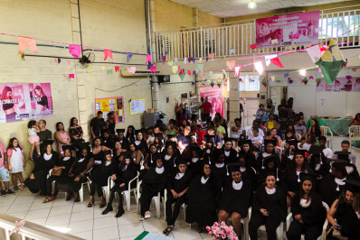 Mulheres concluem cursos profissionalizantes do Espaço da Mulher Mesquitense