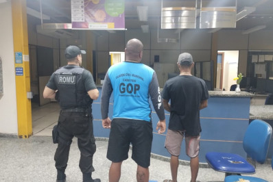 Homem é preso queimando fios de telefonia furtados em Cabo Frio