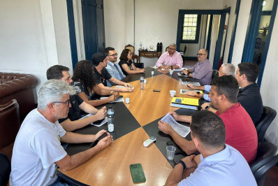 Prefeitura e Câmara de Vereadores de Barra Mansa se reúnem com representantes do Sepe