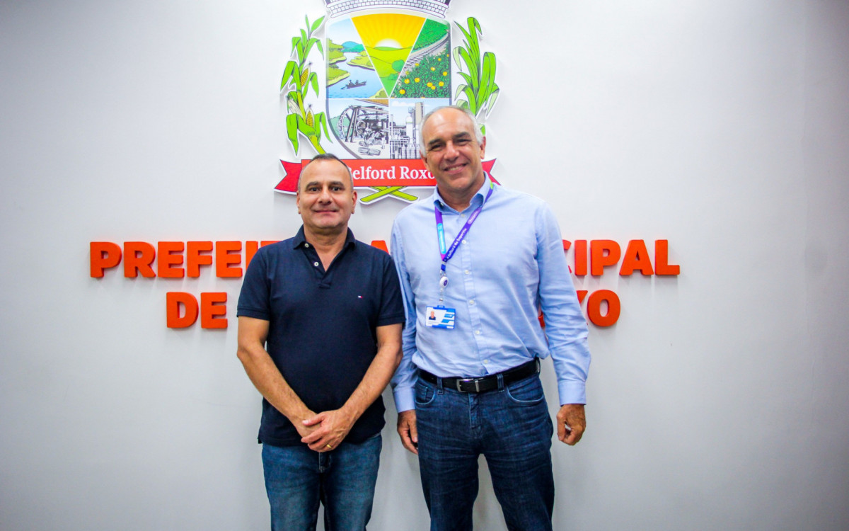 Waguinho e o presidente da Supervia, Gustavo Rocha, debateram a situação dos trens em Belford Roxo