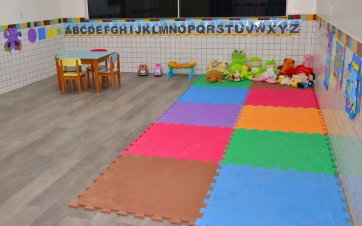 Isso possibilita que nossas crianças possam crescer e aprender em um ambiente que estimula sua curiosidade e criatividade, promovendo o desenvolvimento intelectual e social\