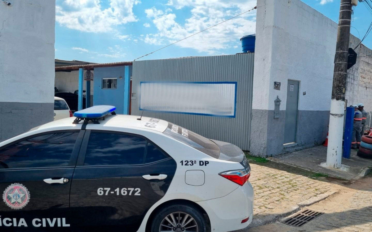 Responsável pela recuperadora de veículos foi conduzido à delegacia e preso em flagrante pelo crime de furto de energia