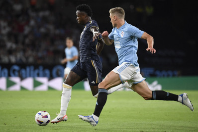 Vini Jr se machuca e deixa jogo do Real Madrid com apenas 17 minutos