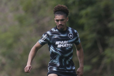 Diniz deverá dar chance a zagueiro do Botafogo na seleção brasileira