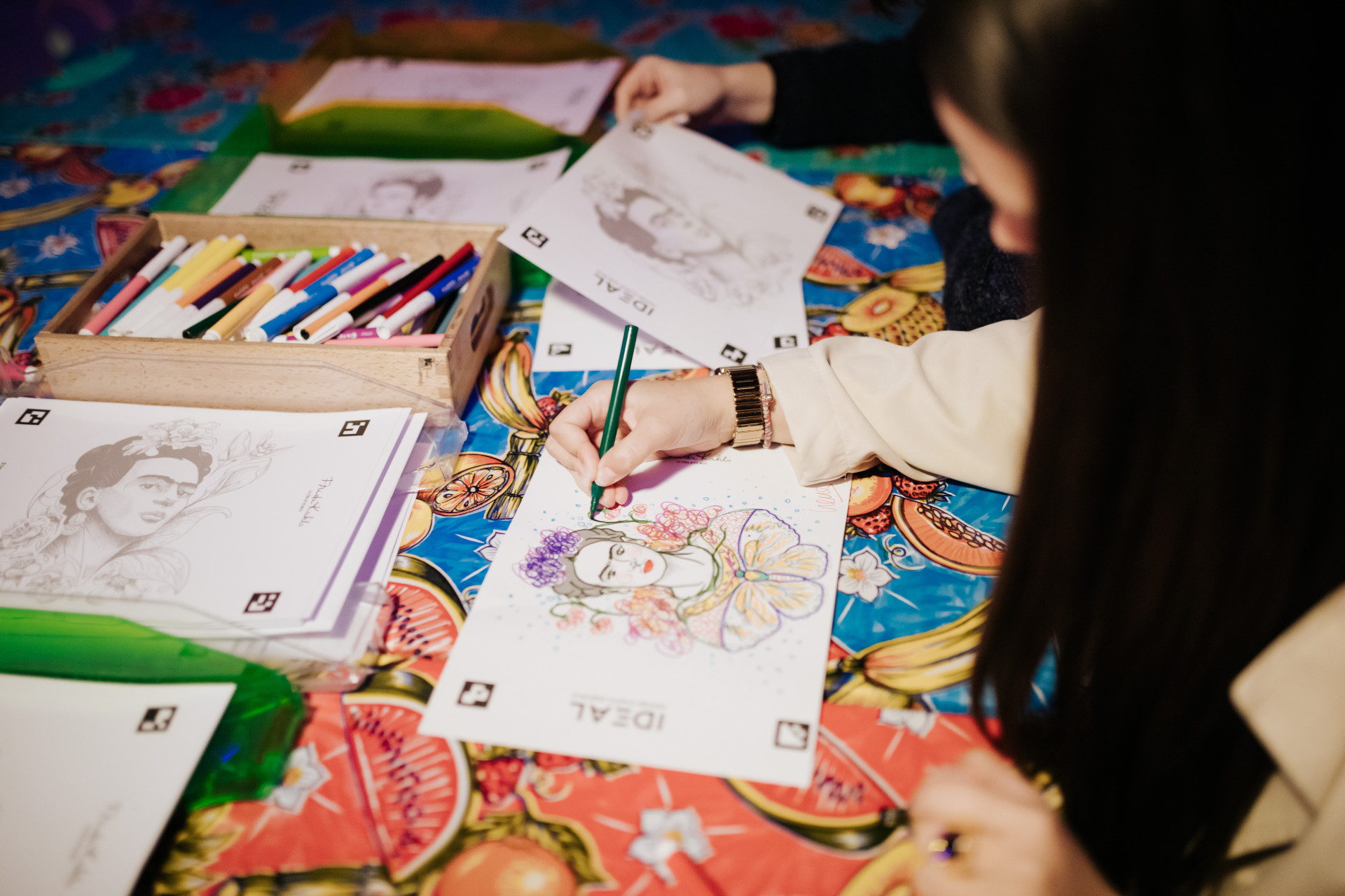 Sala de desenho da exposição 'Frida Kahlo - Uma Biografia Imersiva'  - Reprodução / Instagram