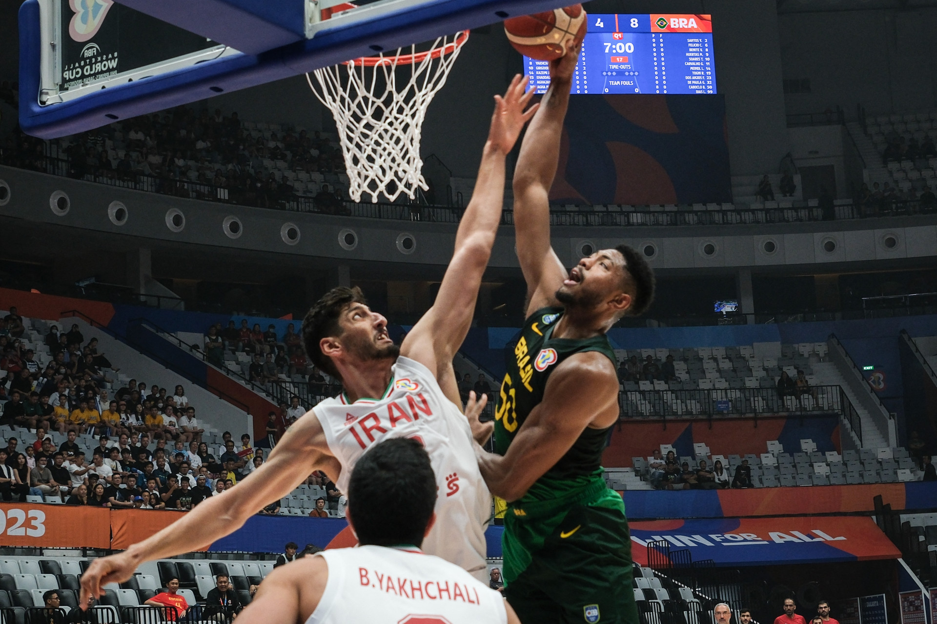 Brasil vence Irã com facilidade na estreia da Copa do Mundo de