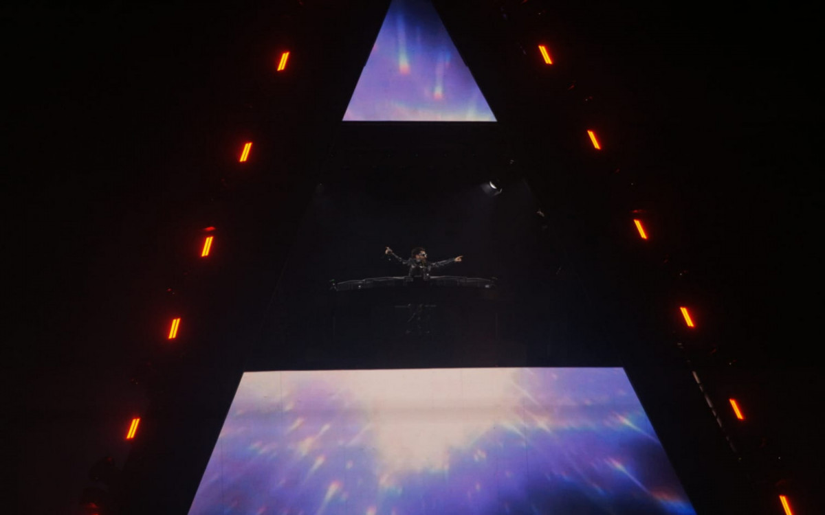 DJ Alok faz show na Praia de Copacabana em comemoração aos 100 anos do Hotel Copacabana Palace - Bruno Kaiuca / Agência O Dia