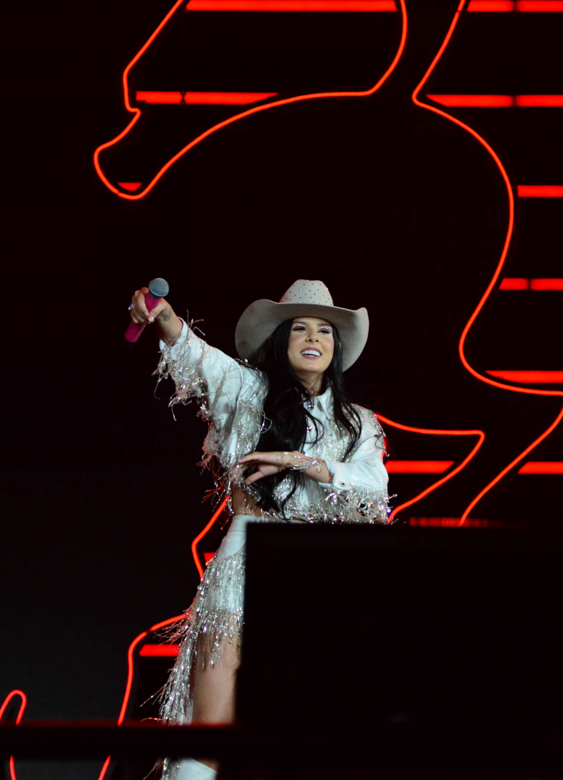 Ana Castela se apresenta na festa do Peão de Boiadeiro de Barretos - Webert Belicio / Agnews 