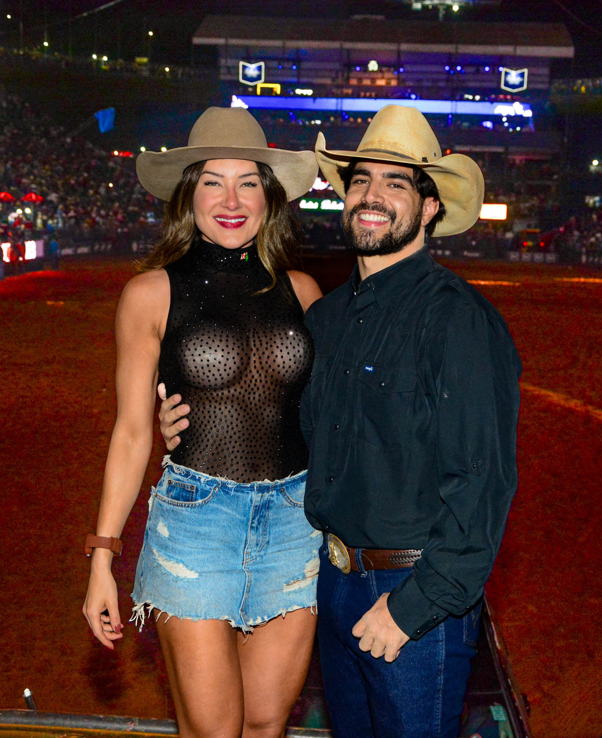 Caio Castro e Daiane de Paula curtem festa do peão de Barretos - Webert Belicio / Agnews  