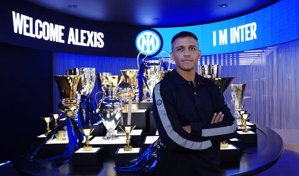 Alexis Sánchez em seu anúncio de retorno à Inter de Milão